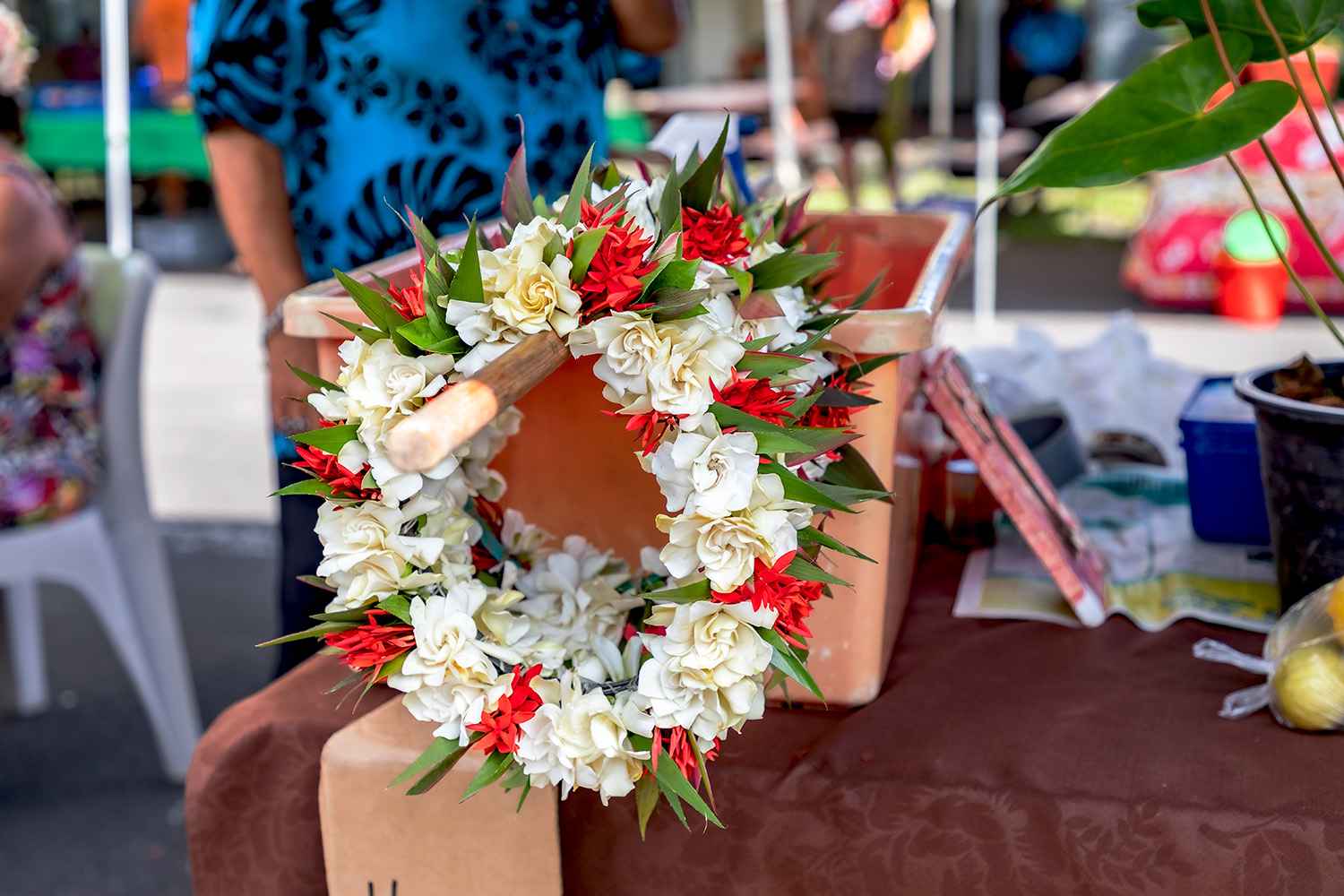 COOK ISLANDS FLORAL WEDDING